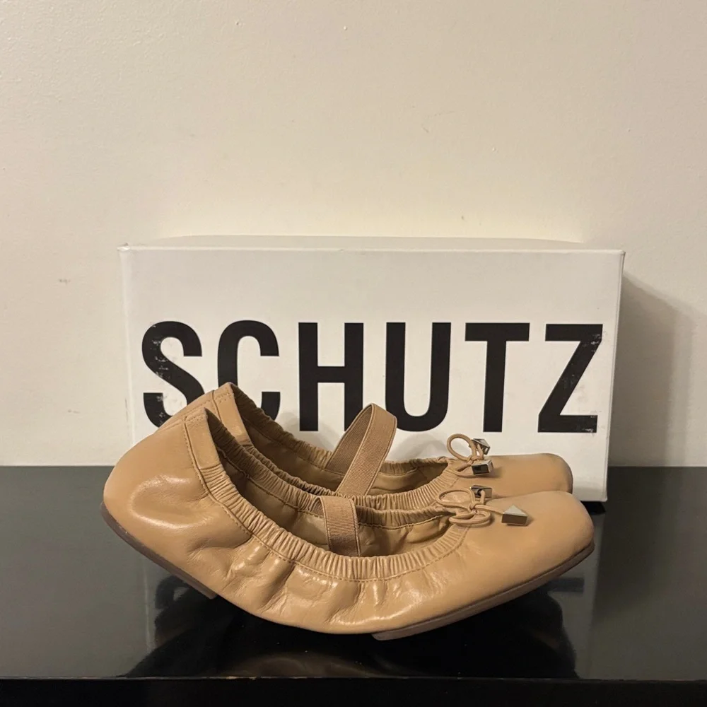 SCHUTZ Fanny Beige‎ Leather Ballet Flats